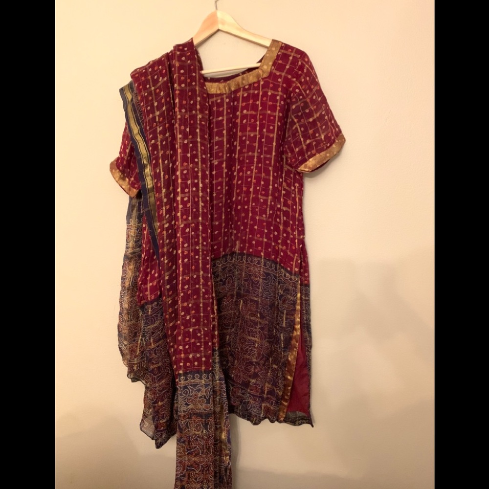 Indian/Pakistani Salwar Kameez 3 piece dress